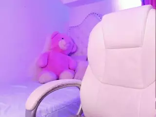 ginebra-ness's Live Sex Cam Show