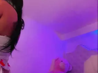 ginebra-ness's Live Sex Cam Show