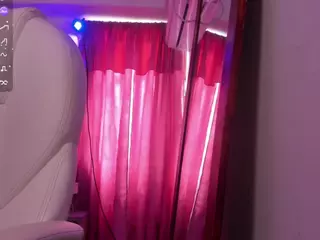 ginebra-ness's Live Sex Cam Show