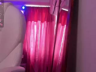 ginebra-ness's Live Sex Cam Show