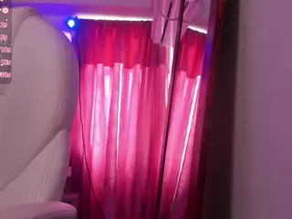 ginebra-ness's Live Sex Cam Show