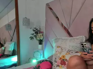 ginebra-ness's Live Sex Cam Show