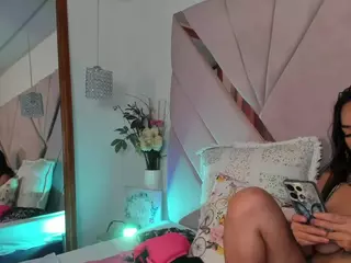 ginebra-ness's Live Sex Cam Show