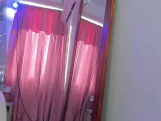 ginebra-ness's Live Sex Cam Show