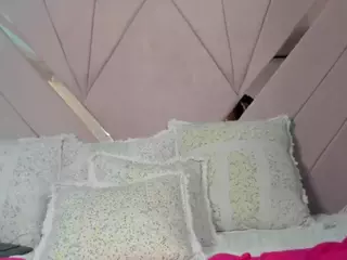 ginebra-ness's Live Sex Cam Show