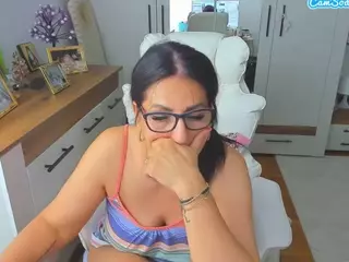 KarenHotMilf's Live Sex Cam Show