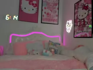 BABY NAOMI's Live Sex Cam Show