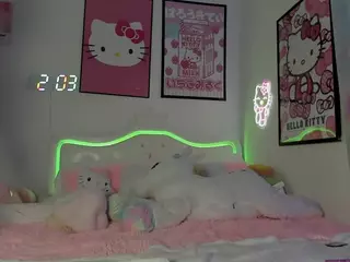 BABY NAOMI's Live Sex Cam Show