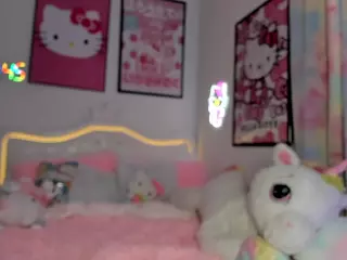 BABY NAOMI's Live Sex Cam Show