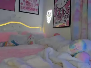 BABY NAOMI's Live Sex Cam Show