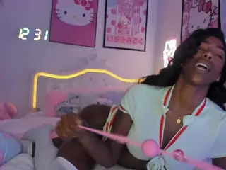BABY NAOMI's Live Sex Cam Show