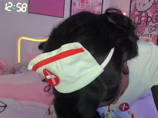 BABY NAOMI's Live Sex Cam Show