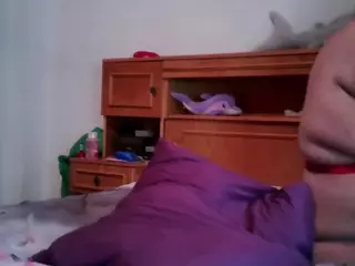 Nicholle69's Live Sex Cam Show