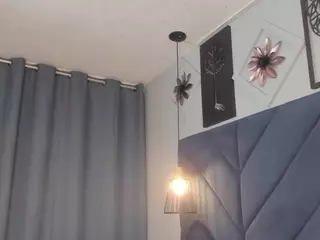 sarita-hills's Live Sex Cam Show