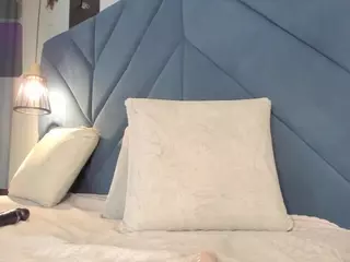 sarita-hills's Live Sex Cam Show