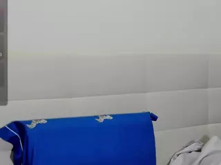 Tune-Godness's Live Sex Cam Show