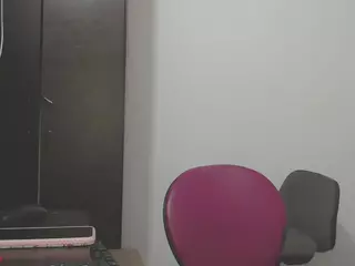 yoursexyandhotprinces's Live Sex Cam Show