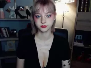 MadelinexLove's Live Sex Cam Show