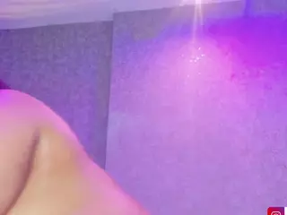 VanessaKalo's Live Sex Cam Show