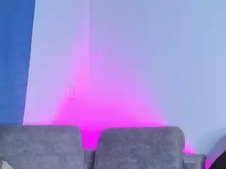 Nahia's Live Sex Cam Show