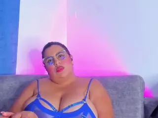 Nahia's Live Sex Cam Show