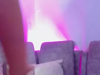 Nahia's Live Sex Cam Show