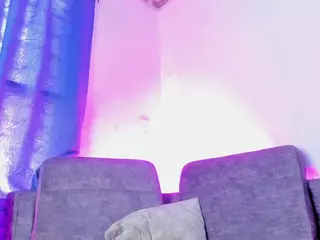 Nahia's Live Sex Cam Show