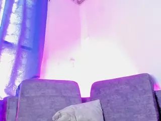 Nahia's Live Sex Cam Show