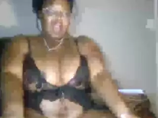 HarmonyKiss's Live Sex Cam Show