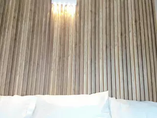 HelenaRoos's Live Sex Cam Show