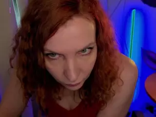 KatieJohanson's Live Sex Cam Show