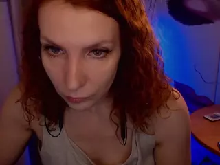 KatieJohanson's Live Sex Cam Show