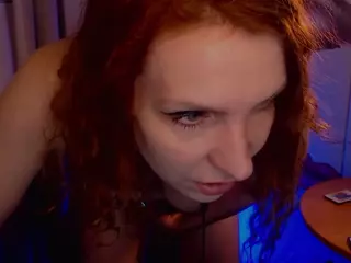 KatieJohanson's Live Sex Cam Show