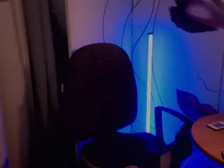 KatieJohanson's Live Sex Cam Show