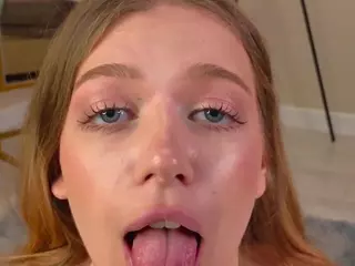 Alice's Live Sex Cam Show