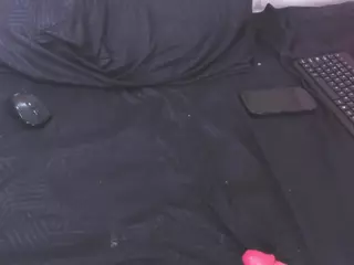 bonieklent's Live Sex Cam Show