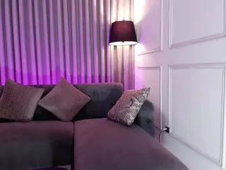 Nohemi's Live Sex Cam Show