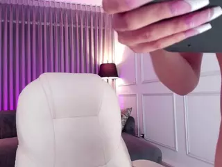 Nohemi's Live Sex Cam Show