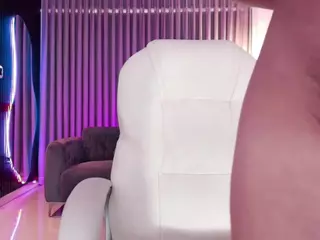 Nohemi's Live Sex Cam Show
