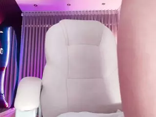 Nohemi's Live Sex Cam Show