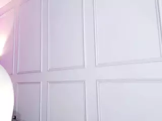 Nohemi's Live Sex Cam Show