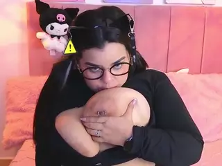 MiahJoness1's Live Sex Cam Show