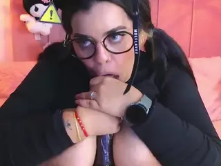 MiahJoness1's Live Sex Cam Show