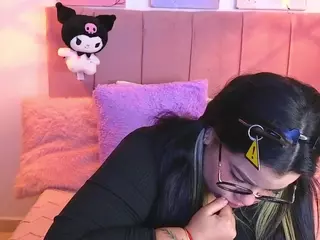 MiahJoness1's Live Sex Cam Show