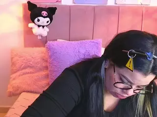 MiahJoness1's Live Sex Cam Show