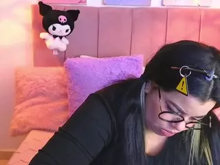 MiahJoness1's Live Sex Cam Show