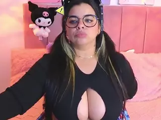 MiahJoness1's Live Sex Cam Show