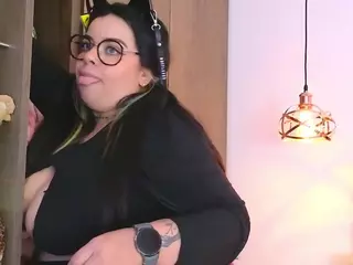 MiahJoness1's Live Sex Cam Show