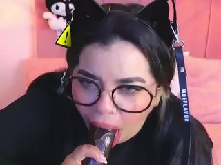 MiahJoness1's Live Sex Cam Show