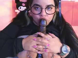 MiahJoness1's Live Sex Cam Show